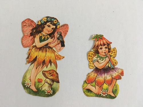 Set 2 Figuritas Brillantes Niñas Trajes De Mariposas Años 60