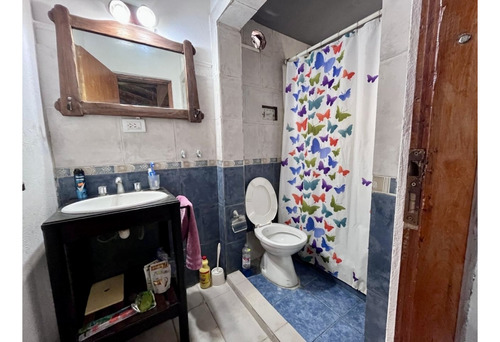 Latorre Prop. Vende Casa Con Parque Y Entrada De Auto