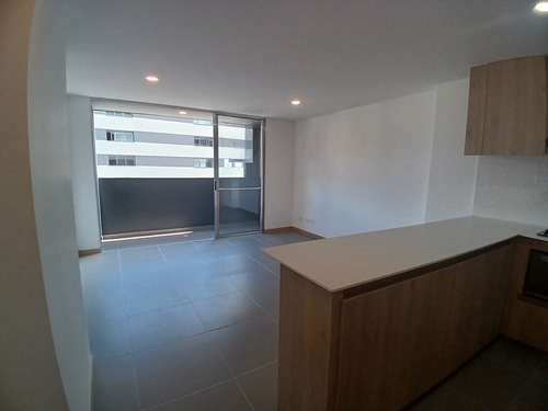 Apartamento En Arriendo Ubicado En Medellin Sector Ciudad Del Rio  (21985).