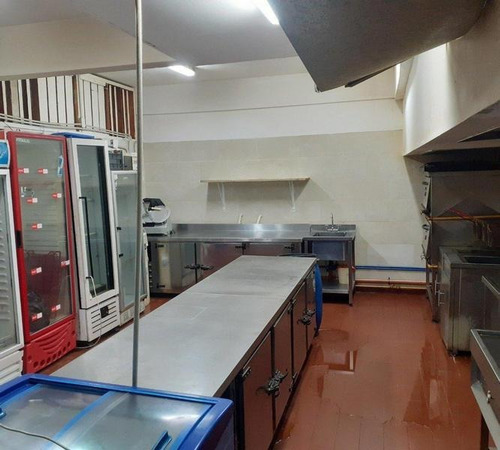 Imagen 8 de 20 de Local Comercial De 220m2 En Pleno Centro De Pinamar