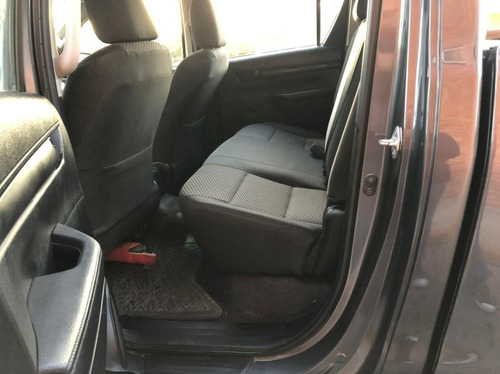Imagen 8 de 11 de Toyota Hilux 2.4 Cd Dx 150cv 4x2 2018