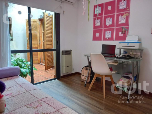 Casa En Venta 3 Dormitorios, Pileta Barrio Alejandro Centeno