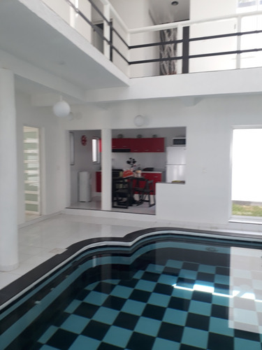 Casa Con 6 Recámaras 4 Baños 2 Albercas