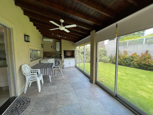 Casa A La Venta - Hurlingham- Complejo Las Fincas