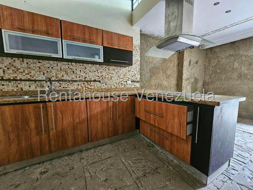 Casa En Venta En Prados Del Este Calle Cerrada Para Remodelar Negociable