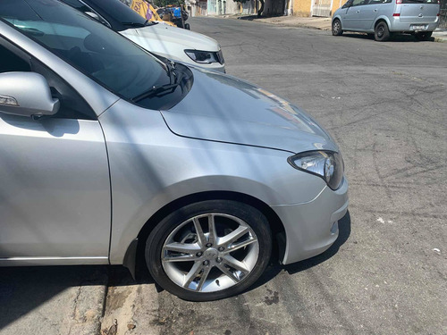 Imagem 8 de 15 de Hyundai I30 2010 2.0 Gls Aut. 5p