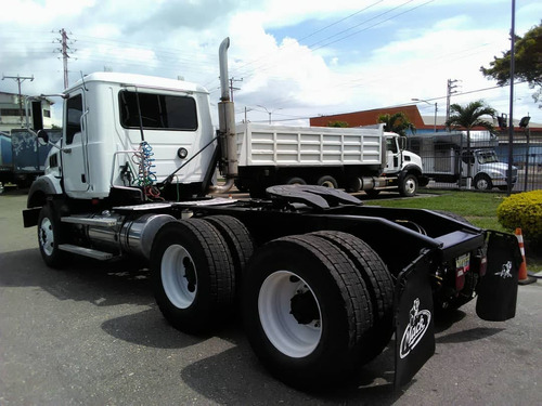 Imagen 2 de 12 de Mack Granite Tipo Chuto Dos Ejed