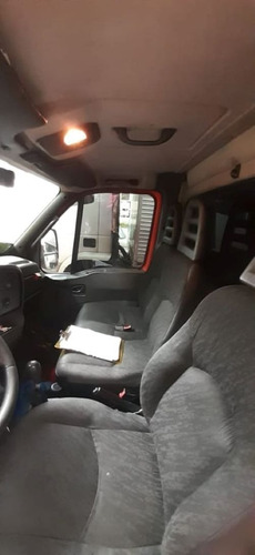 Imagem 6 de 15 de Iveco Dailly70c16