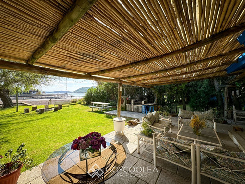 Casa En Venta De 4 Dorm. En Las Cabras