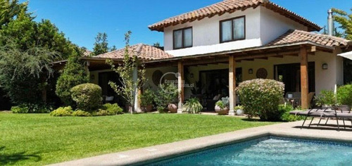 Linda Casa Estilo Chilena, Condominio Araucarias De Zapallar