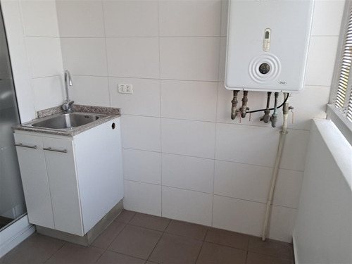 Departamento En Arriendo De 2 Dorm. En Providencia