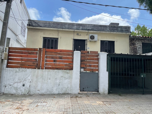 Edificio De 6 Aptos Y 1 Casa En Jacinto Vera Y Magariños Cervantes A Pasitos De L.a.herrera Y Rivera