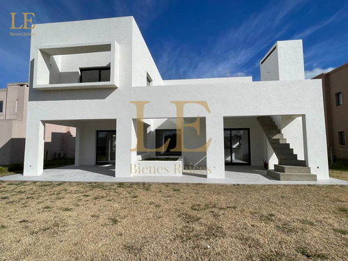 Casa A La Venta En Ceibos - Puertos Del Lago -