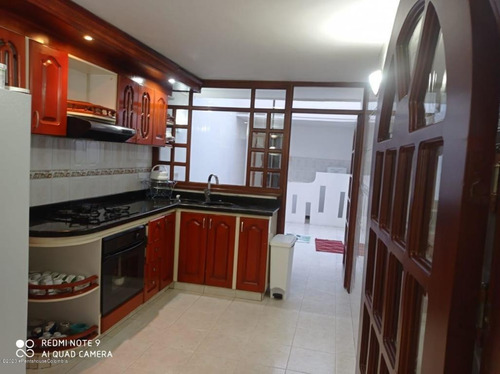 Casa En Polo Club(bogota) Rah Co: 21-317