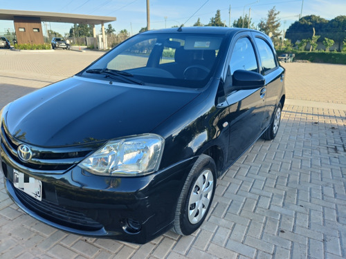 Toyota Etios 1.5 Sedan Xs