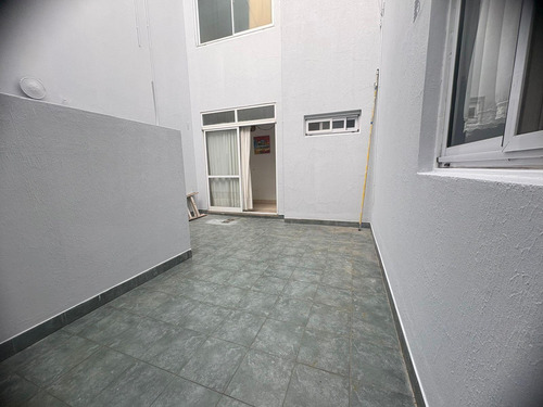Saavedra, Venta Ph Planta Baja Fondo, 3 Ambientes, Patio, Jardin