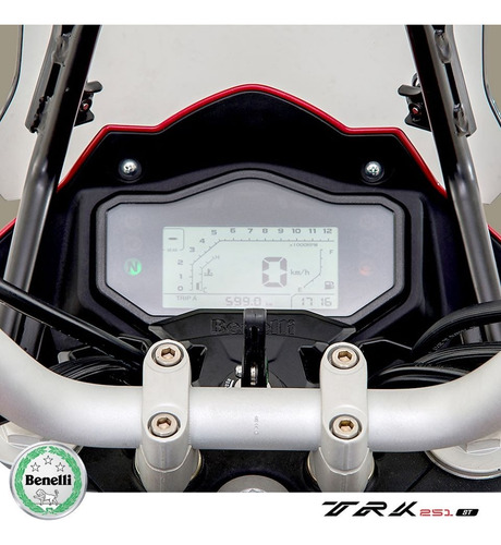 Imagen 10 de 21 de Benelli Trk 251 Abs