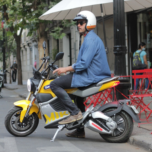 Imagen 5 de 9 de Moto Eléctrica Sunra Miku Super Nueva Chile
