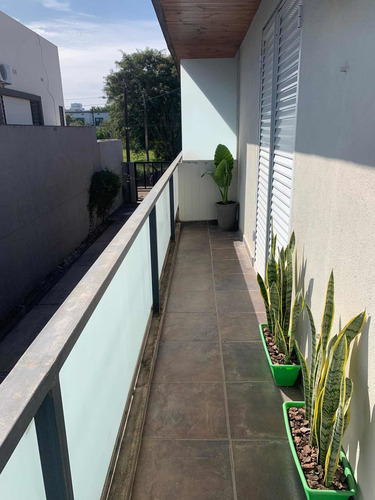 Imagen 8 de 13 de Duplex En Complejo Cerrado A Mts De Avenida Peron-yb