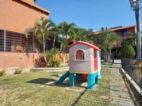 Venta De Townhouse Guatire Mr