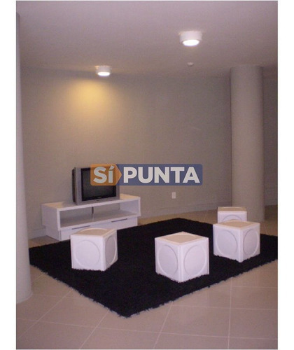 Imagen 18 de 23 de En Venta Excelentes Servicios 3 Dormitorios En Suite Y Dependencia