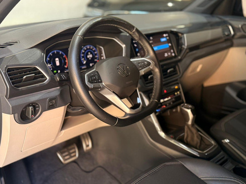 Volkswagen T-Cross 1.4 250 TSI TOTAL FLEX HIGHLINE AUTOMÁTICO