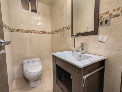 Apartamento En Venta En Urb. El Parral, Res Assad Garden. Valencia-edo. Carabobo