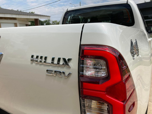 Imagen 7 de 15 de Toyota Hilux D/cabina 2.8 Tdi 204cv A/t 4x4 Srv 0km My2023