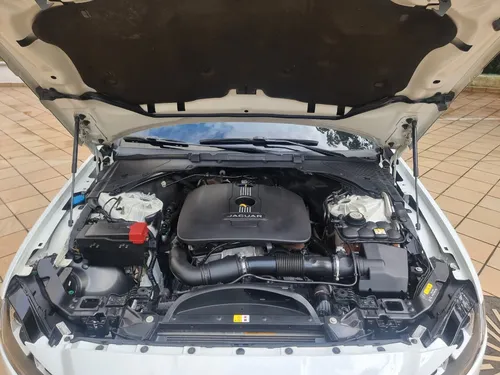 Jaguar XF 2.0 Prestige