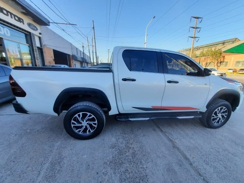 Imagen 7 de 17 de Toyota Hilux V6 Gr-s