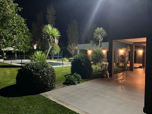 Imagen 28 de 30 de Venta Casa 2463 Mts2 De Parque Con Piscina Pilar