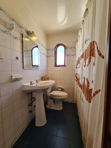 Encantadora Casa En La Reina A Pasos Metro Principe De Gales