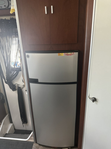 Motorhome Carrocería Royal Home, Primera Mano
