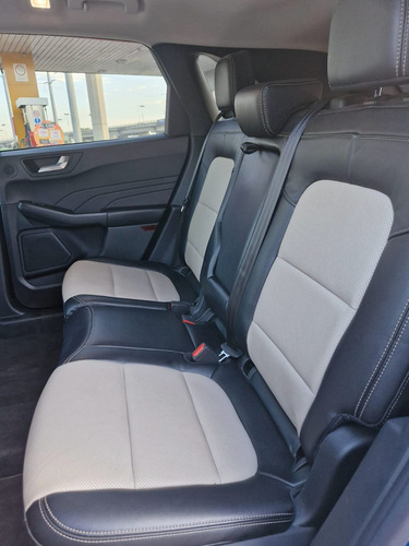 Ford Escape 2.5 Titanium Hybrid At