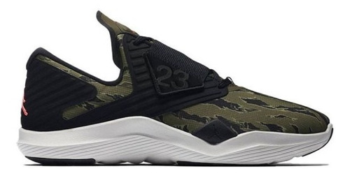 tenis jordan camuflaje