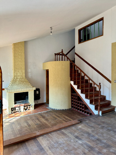 Venta Chalet 4 Ambientes Con Pileta En El Palomar!