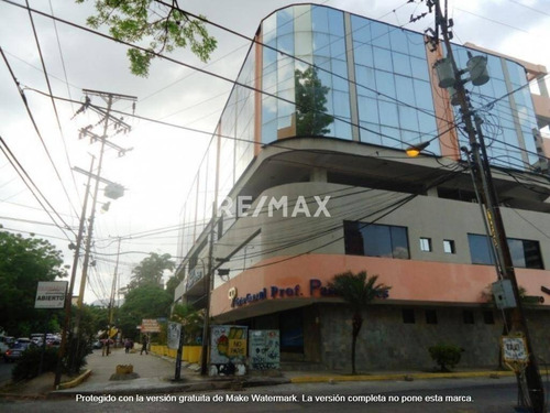 Imagen 6 de 8 de Ninoska Fuenmayor Ofrece En Venta Terreno En Venta Comercial R8c3 En Plena Av.