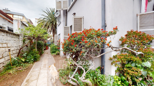 Casa En Venta De 4 Dormitorios Con Amplio Terreno De 510 M²