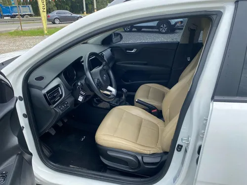 Kia Stonic Zenith Mt 1.0t 4x2