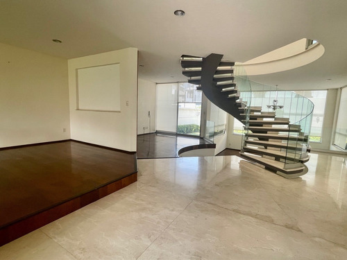 Imagen 4 de 10 de Renta Hermosa Casa En Pedregal, Doble Seguridad Cerca De Per