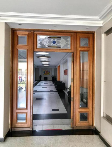 Imagen 4 de 21 de Departamento En Venta En Moreno 300