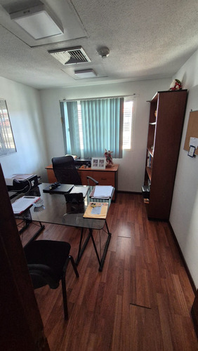 Venta Oficina Pb Costa Azul Edf. Esparta Suites Margarita