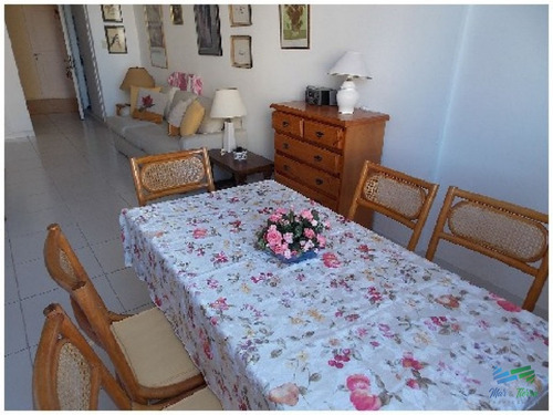 Apartamento En Punta Del Este, Mansa- Ref: 1024