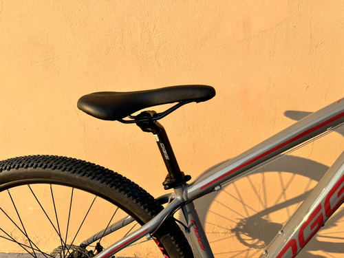 Bicicleta Aro 29 Oggi Hacker Sport 21v Grafite E Vinho