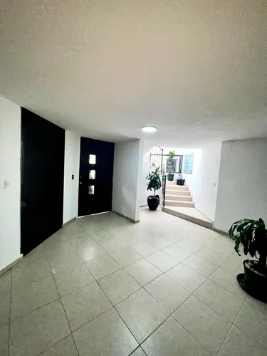 Se Renta Casa En Tepepan, A 8 Min Del Téc. De Monterrey Y Del Hospital Inr