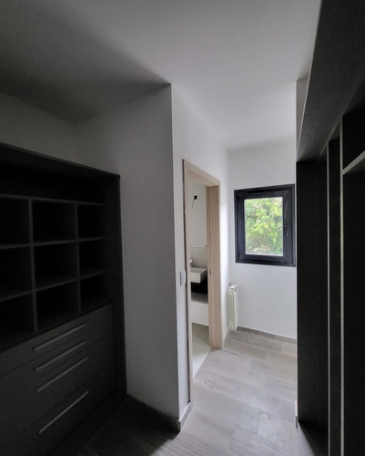 Imagen 4 de 24 de Cañuelas Chico, Duplex En Venta De 3 Dormitorios Con Escritorio, Cochera Doble