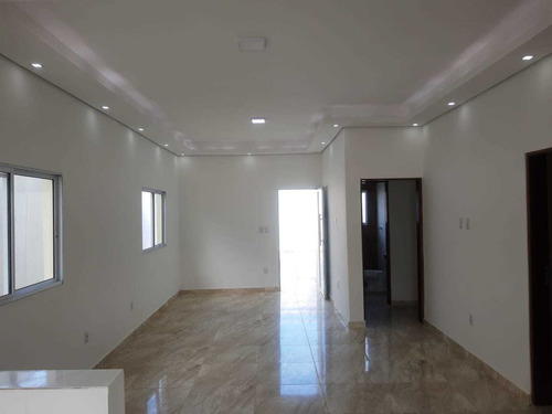 Imagem 4 de 13 de Linda Casa! 3 Dormitórios E Piscina! Ref.: 8534 E