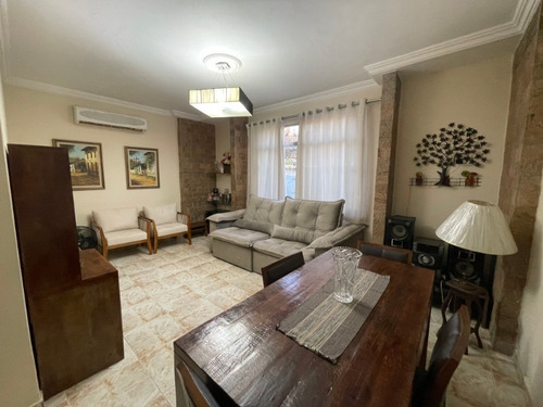Imagem 1 de 26 de Vende Casa Linear De 3 Quartos Com Terraço Na Rua Mario, Praça Seca. - Ca00165 - 68976662