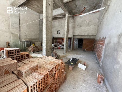 Local En Alquiler, En Saavedra