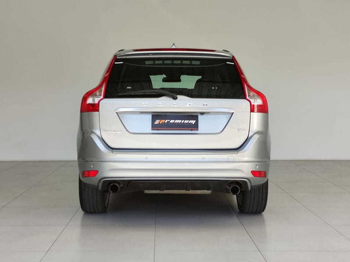 Imagem 9 de 15 de Volvo Xc60 2.0 T5 R Design Turbo Gasolina 4p Aut